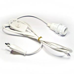 E14 Lampenfassung in Weiß mit Schalter und Netzkabel für DIY-Projekte