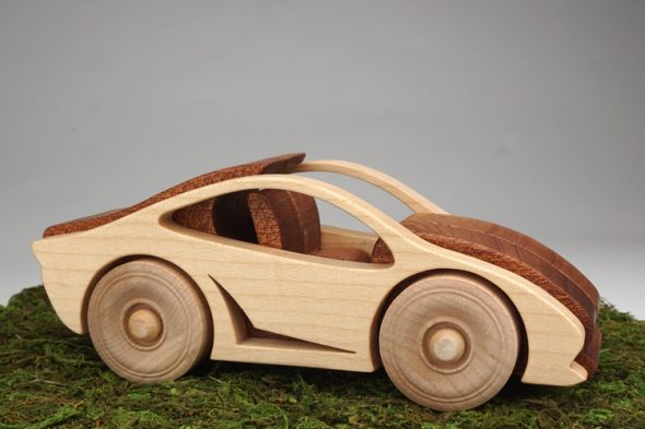 Wood Racer – Rennwagen aus Holz